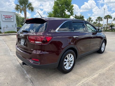 Used 2019 Kia Sorento AWD V6 image 5