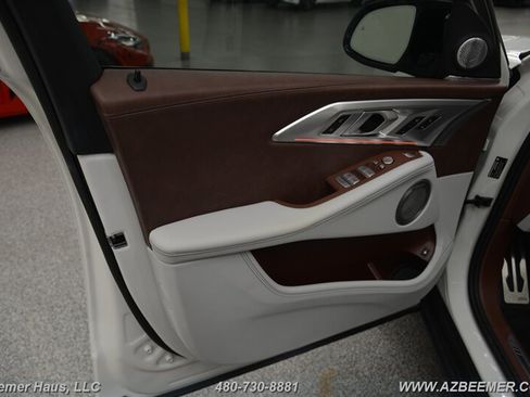 Used 2024 BMW XM AWD/4WD image 42