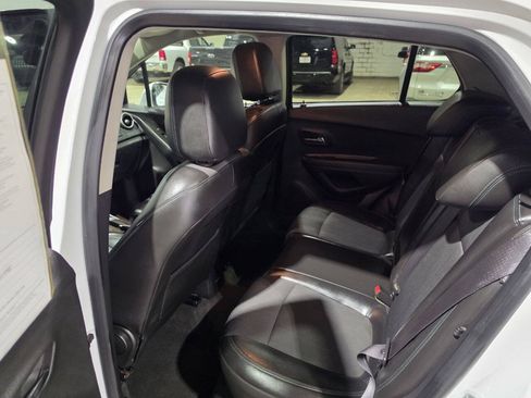 Used 2016 Chevrolet Trax LT w/ LT Convenience Package AWD/4WD image 26