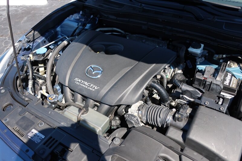 Used 2018 MAZDA MAZDA3 Sport FWD image 36