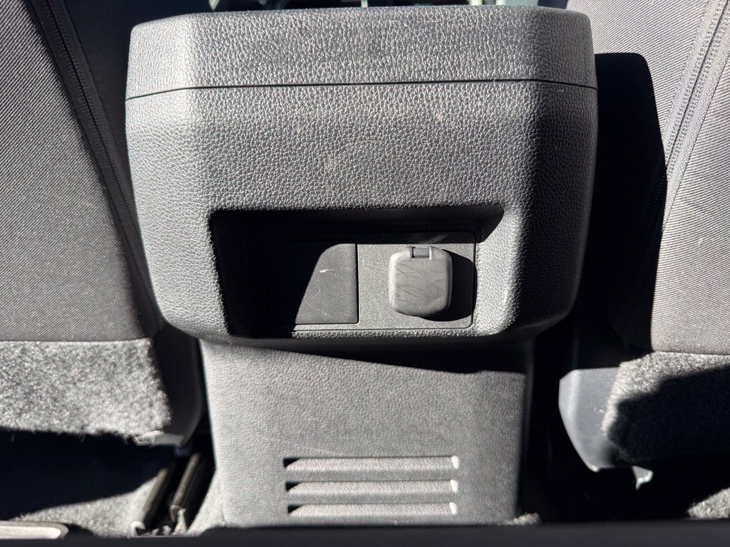Used 2025 Toyota Tacoma SR5 AWD/4WD image 26