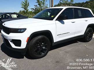 Used 2024 Jeep Grand Cherokee Altitude AWD/4WD video 1