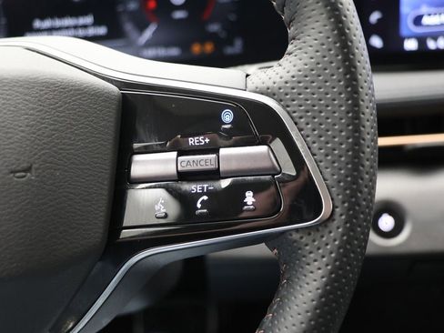 Used 2024 Nissan Ariya AWD image 21