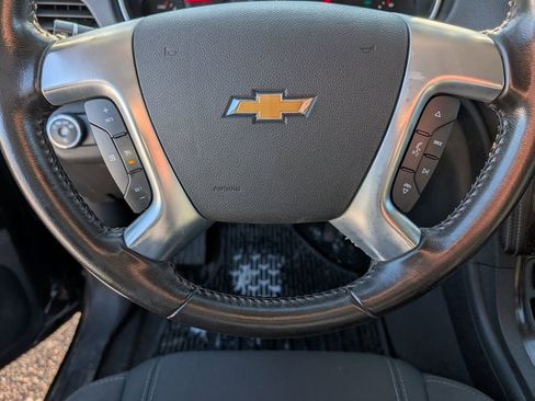 Used 2016 Chevrolet Traverse LT w/ Style and Technology Package FWD image 25