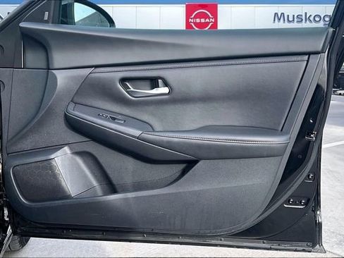 Used 2024 Nissan Sentra SV image 25