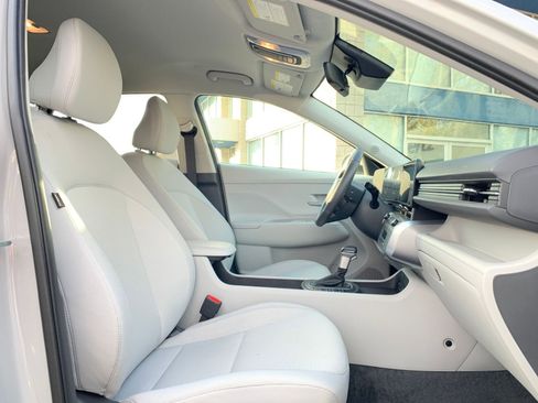 Used 2025 Hyundai Kona SEL image 36