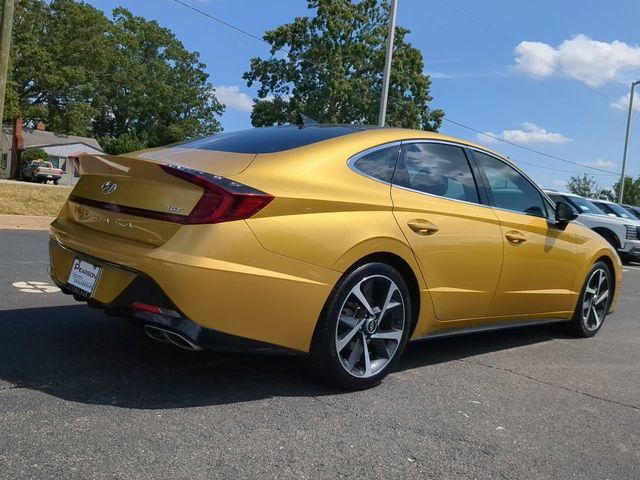 Used 2021 Hyundai Sonata SEL Plus w/ Tech Package FWD image 4