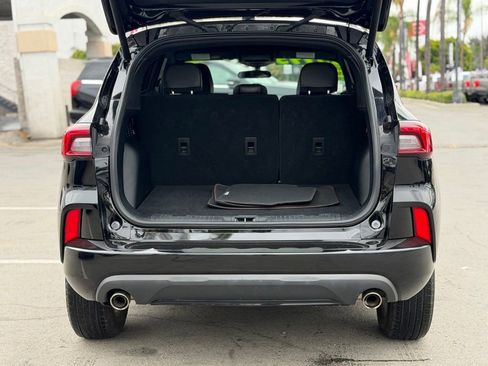 Certified 2023 Ford Escape ST-Line AWD/4WD image 17