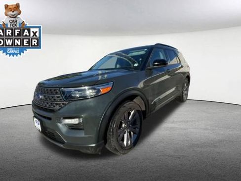 Certified 2023 Ford Explorer XLT w/ Equipment Group 202A AWD/4WD image 5