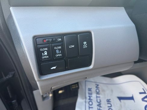 Used 2016 Honda Odyssey EX-L image 36