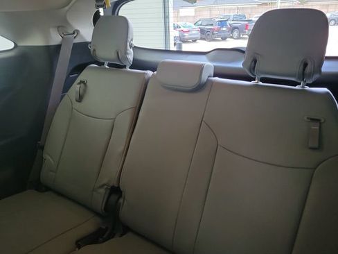 Used 2025 Toyota Sienna XLE FWD image 14