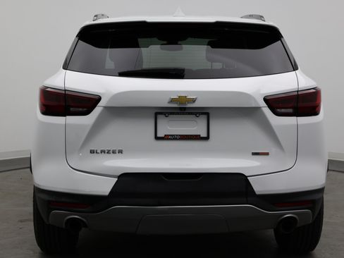 Used 2024 Chevrolet Blazer LT w/ Convenience Package FWD image 6