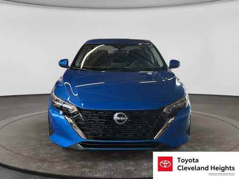 Used 2025 Nissan Sentra SV FWD image 2