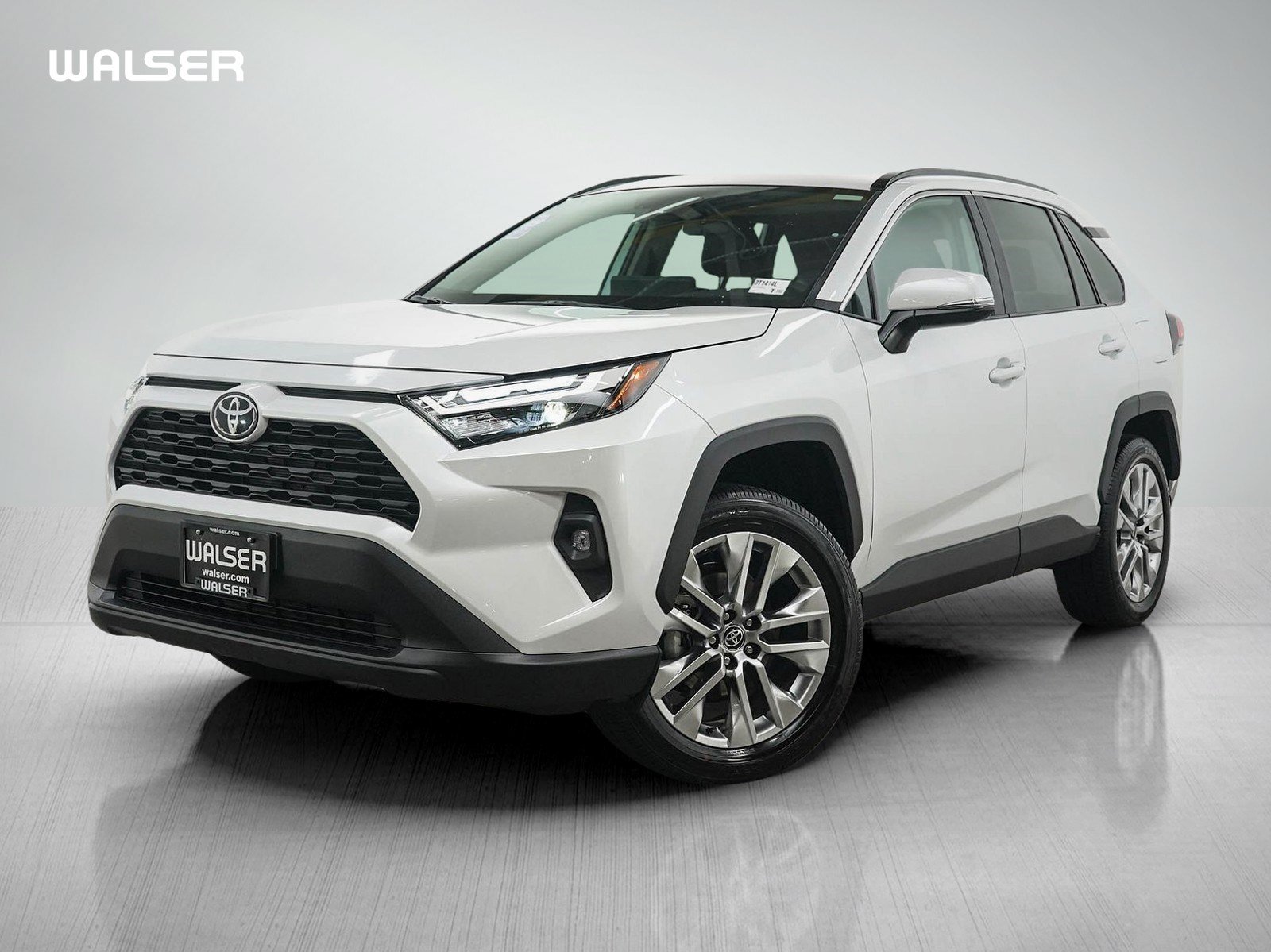 Used 2025 Toyota RAV4 XLE Premium w/ Weather Package AWD/4WD image 1