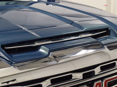 Used 2024 GMC Sierra 2500 Denali w/ Technology Package AWD/4WD image 16