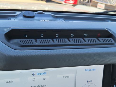 Used 2021 Ford Bronco Badlands image 24