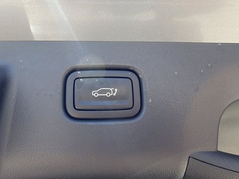 Used 2025 Hyundai Kona Limited FWD image 38