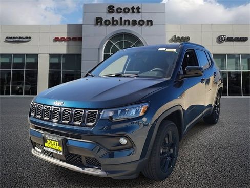 New 2026 Jeep Compass Latitude image 2