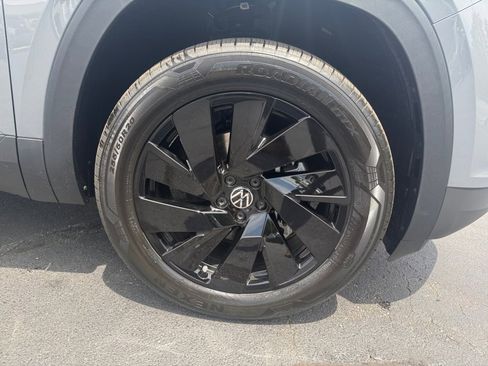 New 2026 Volkswagen Atlas SE FWD image 25