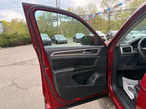 Used 2018 Volkswagen Atlas SE image 10