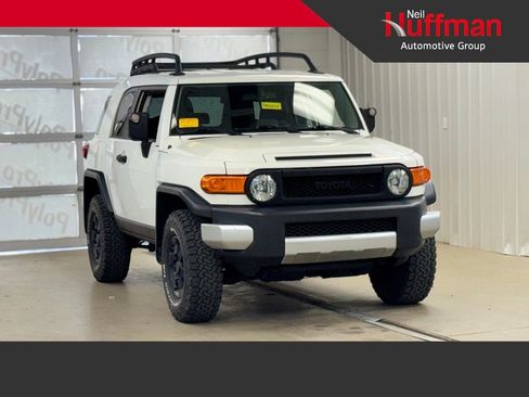 Used 2012 Toyota FJ Cruiser 4WD w/ Convenience Pkg image 1