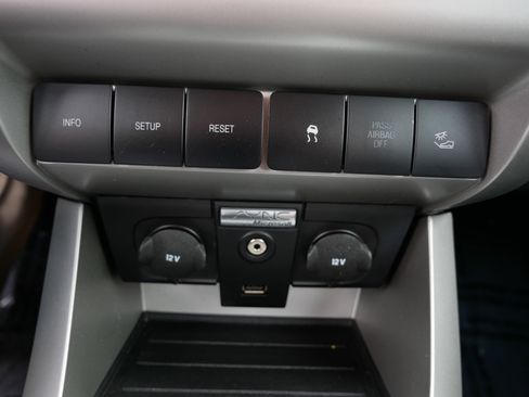 Used 2011 Ford Focus SEL FWD image 31