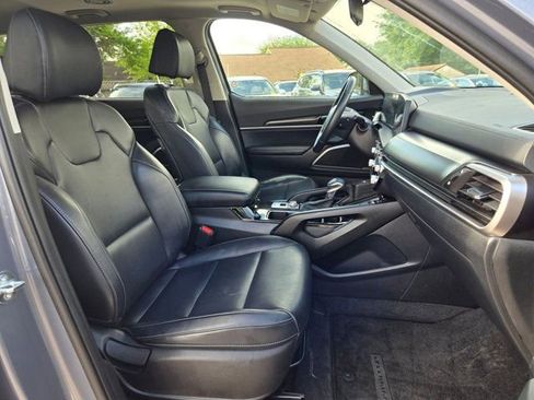 Used 2025 Kia Telluride S image 30
