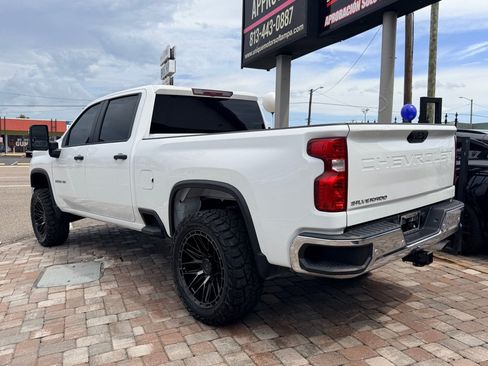 Used 2024 Chevrolet Silverado 2500 W/T w/ WT Convenience Package RWD image 9