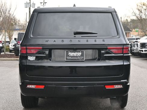 Used 2024 Jeep Wagoneer Series II image 14