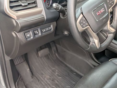 Certified 2023 GMC Acadia Denali w/ Denali Technology Package image 17