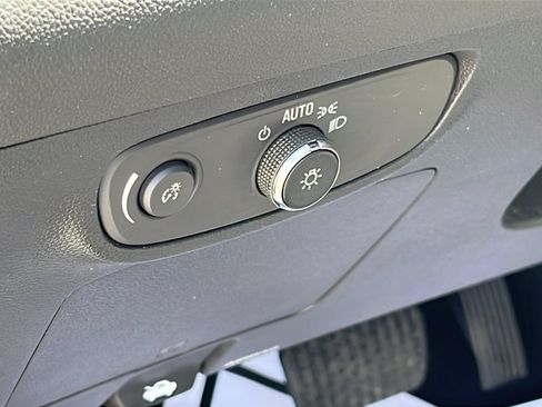 Used 2024 Buick Encore GX Preferred FWD image 13