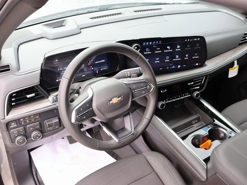 New 2026 Chevrolet Tahoe LS w/ LPO, Dark Essentials Package AWD/4WD image 25