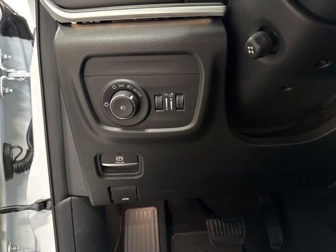New 2025 Jeep Grand Cherokee Limited w/ Luxury Tech Group II AWD/4WD image 27