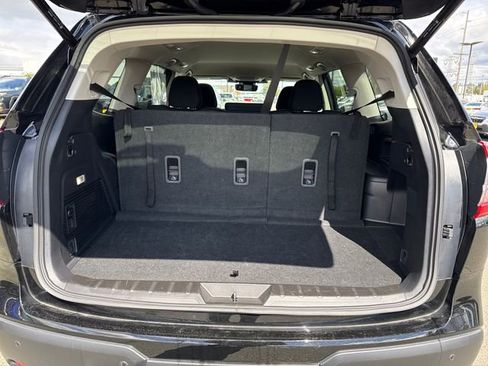 Used 2025 Subaru Ascent Premium AWD/4WD image 13