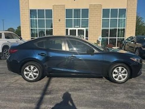 Used 2015 MAZDA MAZDA3 i Sport image 1
