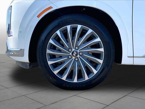 Used 2024 Hyundai Palisade Calligraphy AWD/4WD image 11