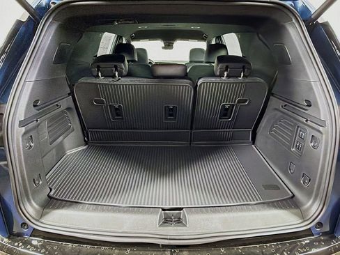 New 2026 Chevrolet Traverse RS w/ LPO, Floor Liner Package AWD/4WD image 22