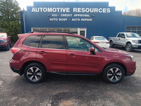 Used 2018 Subaru Forester 2.5i Limited AWD/4WD image 6