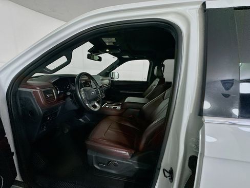 Used 2024 Ford Expedition Max Limited image 13