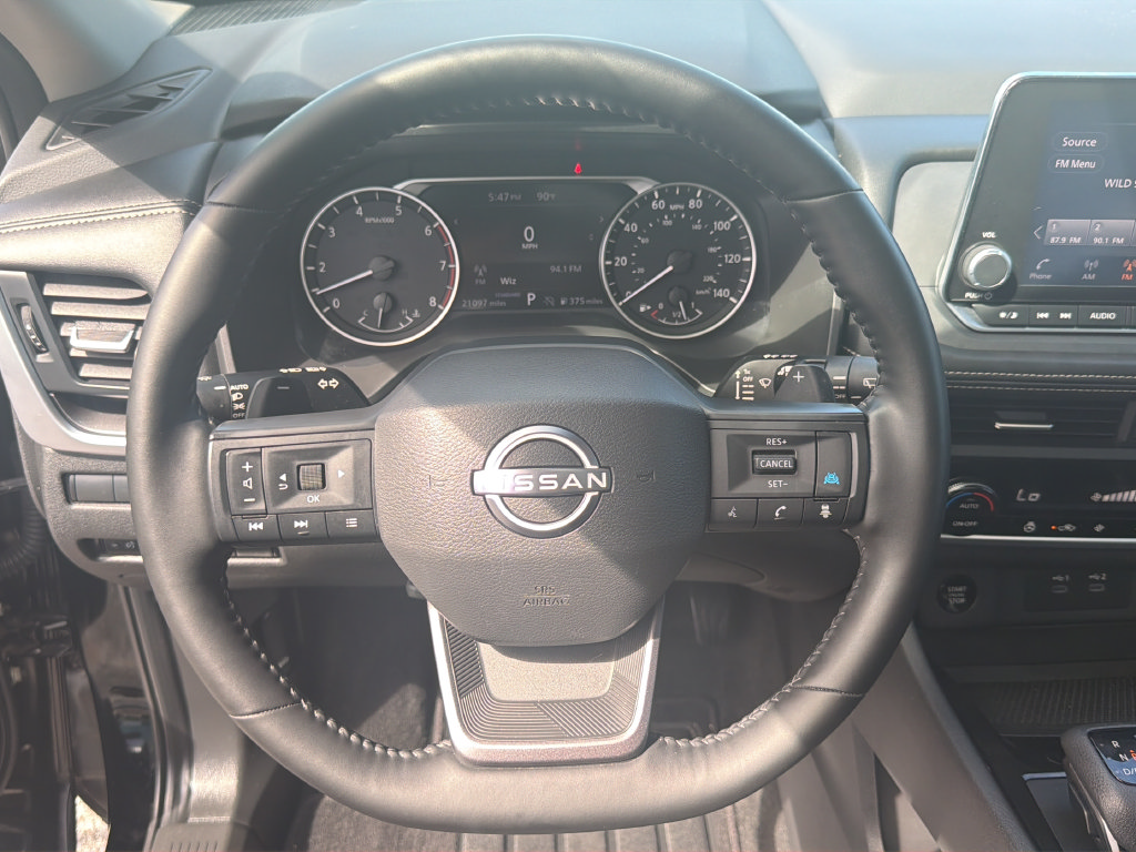 Certified 2025 Nissan Rogue SV w/ SV Premium Package FWD image 40