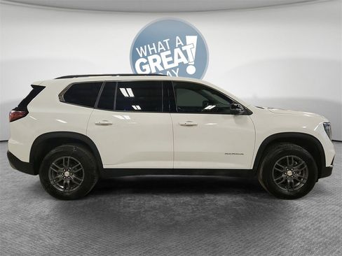 Certified 2025 GMC Acadia Elevation image 2