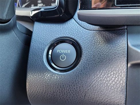 Used 2025 Toyota Camry XSE image 34