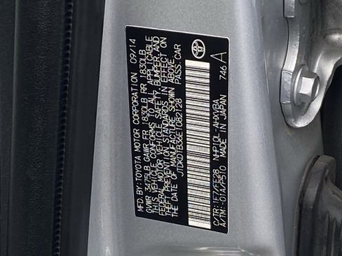 Used 2014 Toyota Prius C One image 8