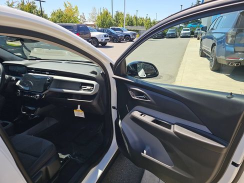 New 2027 Chevrolet Bolt LT w/ Comfort Package FWD image 12