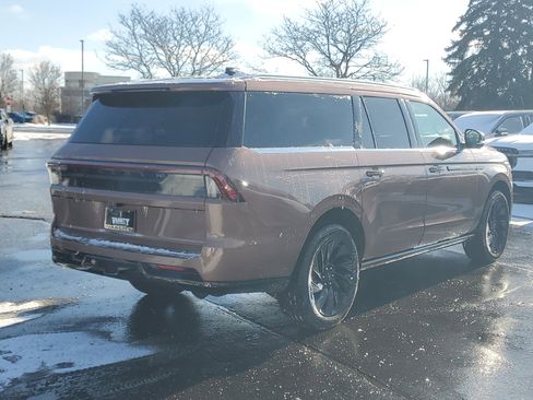 New 2025 Lincoln Navigator L Black Label image 4