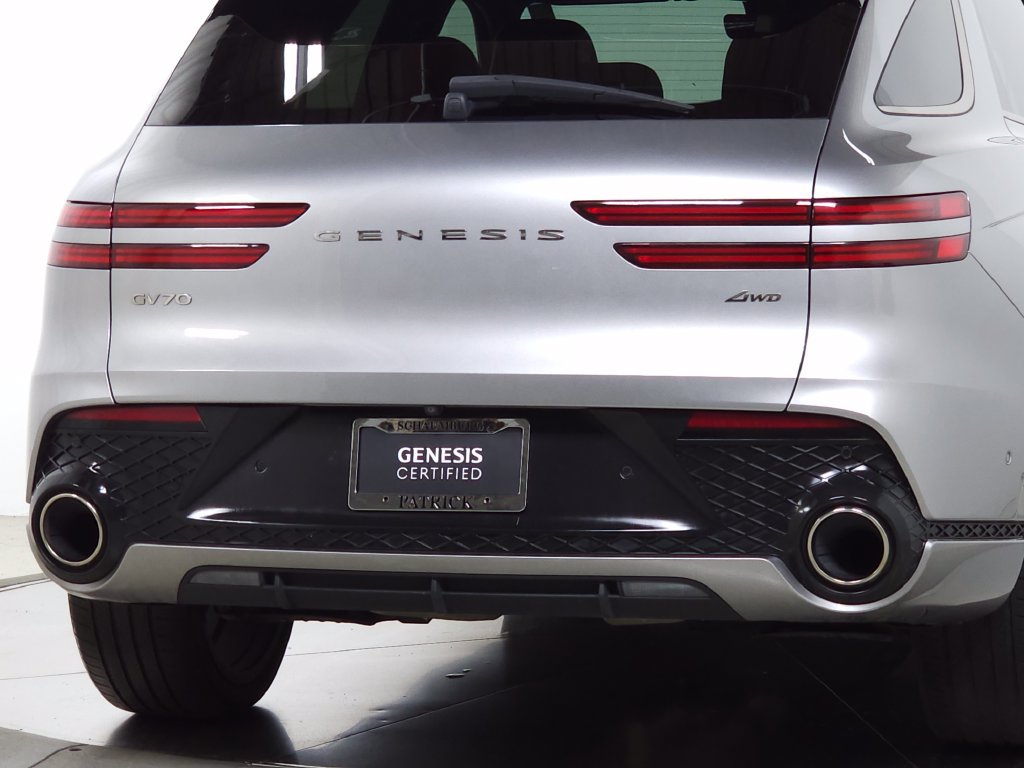 Used 2024 Genesis GV70 2.5T w/ Sport Prestige Package AWD/4WD image 12