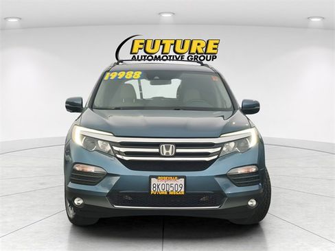 Used 2016 Honda Pilot Touring image 2