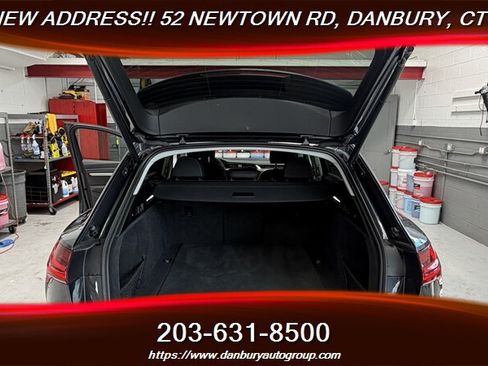 Used 2021 Audi e-tron Premium w/ Convenience Plus Package AWD/4WD image 33
