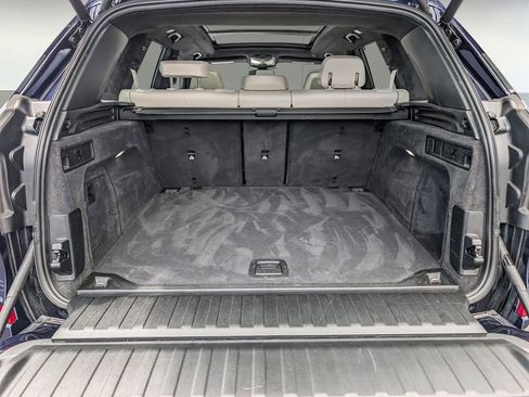 Used 2025 BMW X5 xDrive40i w/ Executive Package image 18