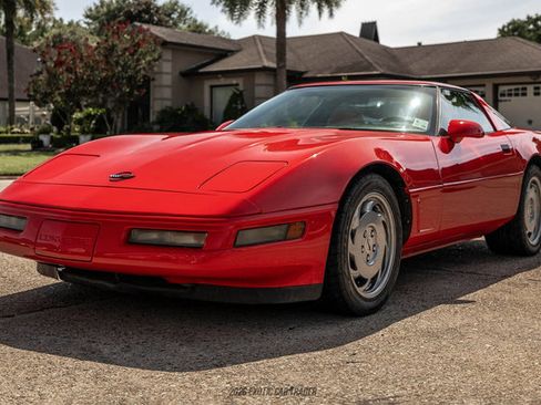 Used 1996 Chevrolet Corvette Coupe RWD image 14